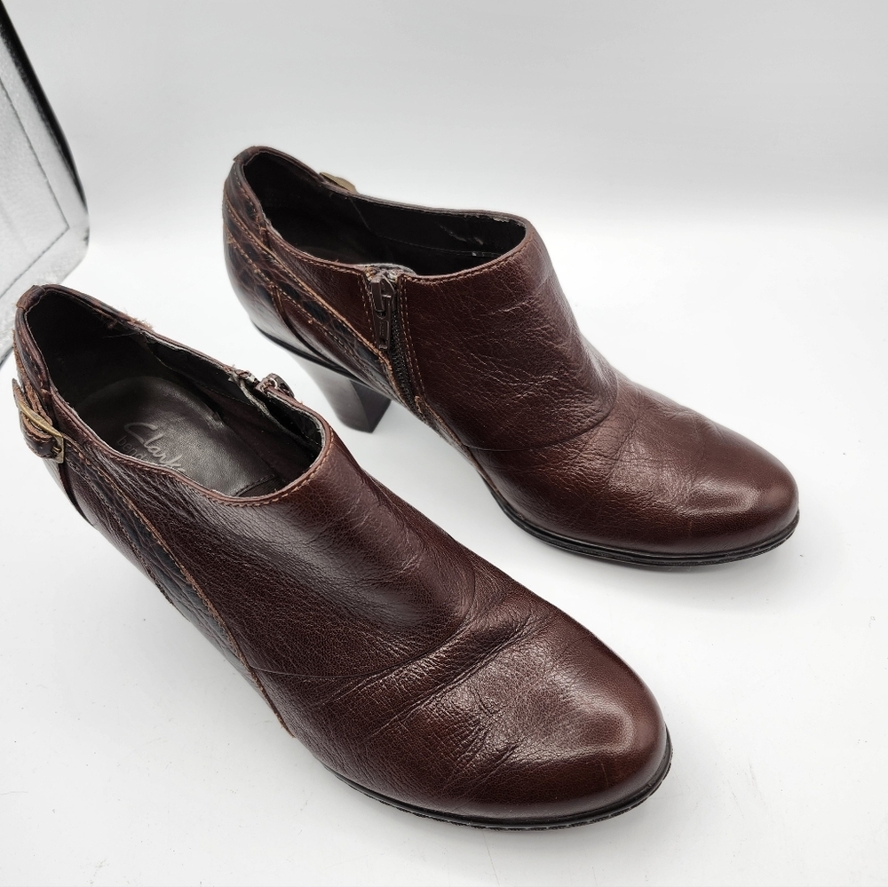 Clark Brown Leather Ankle Boots Bendable Sz 8M - Picture 2 of 10